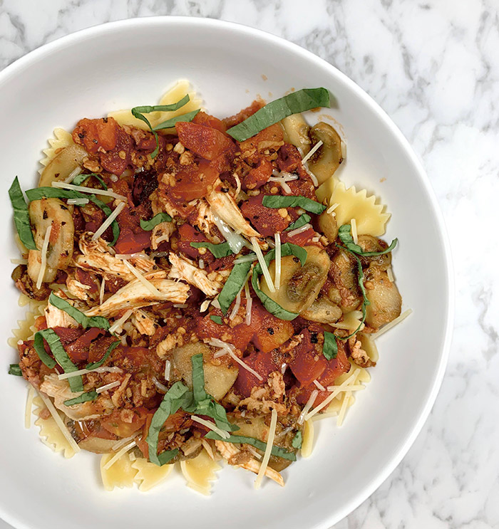 Quick & Easy Spicy Chicken and Bacon&nbsp;Pasta