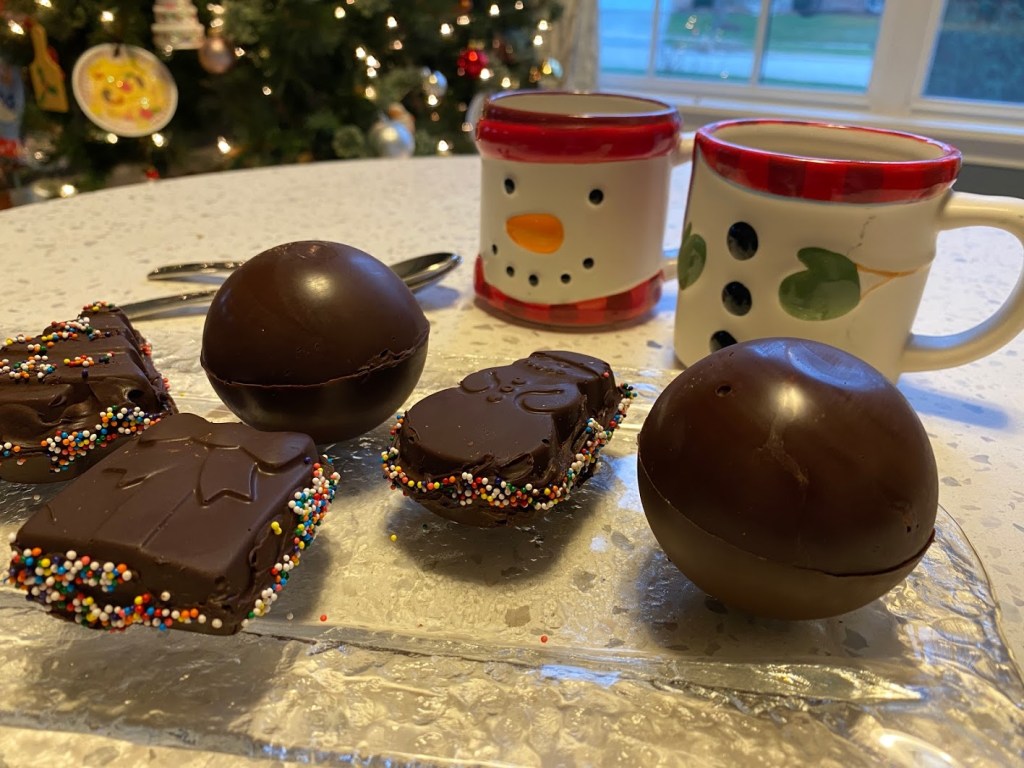 DIY Hot Cocoa Bombs